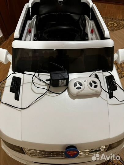 Детский электромобиль джип