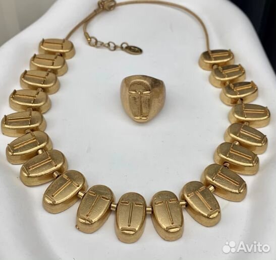 Ожерелье Zara