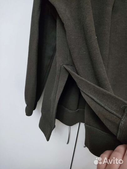 Костюм спортивный