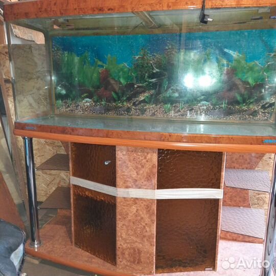 Аквариум с тумбой