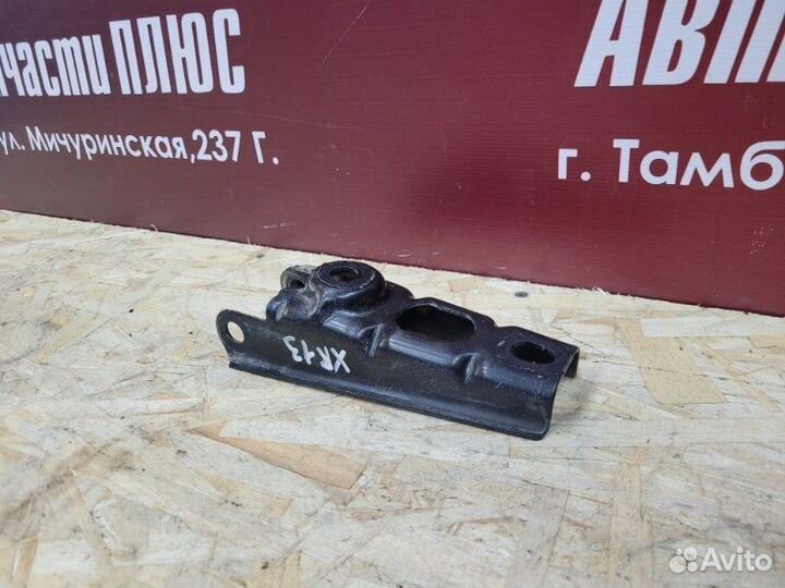 Кронштейн опоры двигателя LADA X-Ray Cross