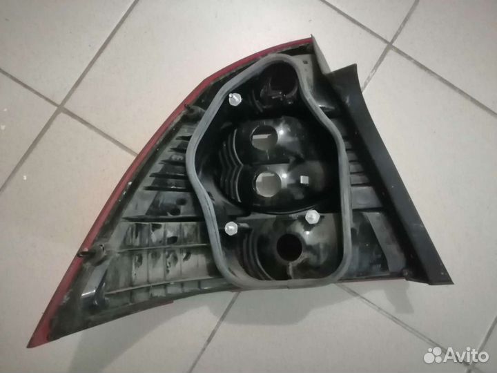 Фонарь задний ford focus 2 седан