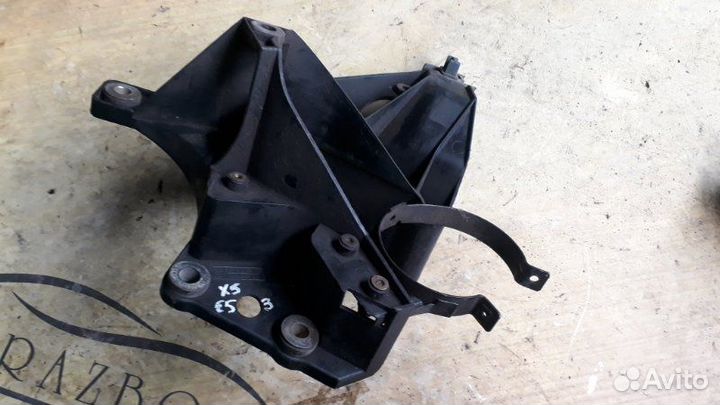 Кронштейн Bmw X5 E53 4.4 2001