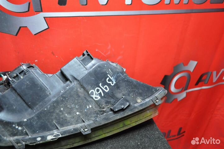 Фара левая toyota corolla ZZE120