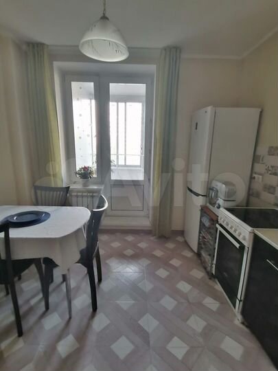 2-к. квартира, 85 м², 6/17 эт.