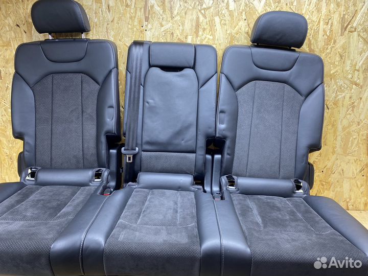 Салон Audi Q7 4M S-line (2-й ряд сидений)