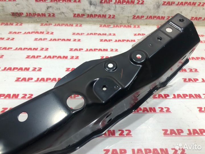 Планка телевизора правая Toyota Land Cruiser 200