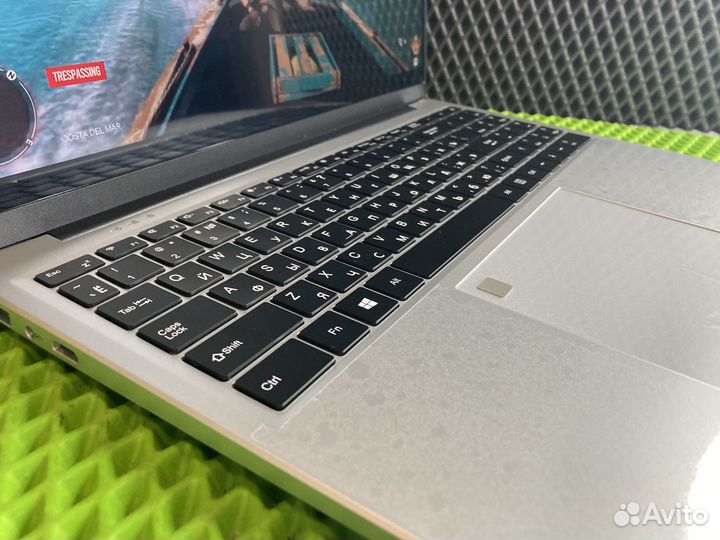 Ноутбук новый 24gb/ssd1tb