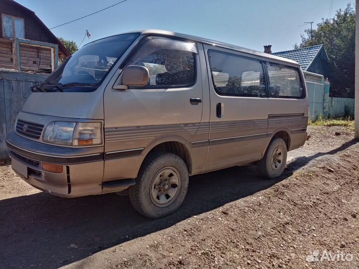 Кастенваген Toyota Hiace, 1996