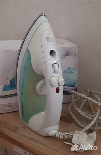 Утюг Elenberg SI-3007 бу