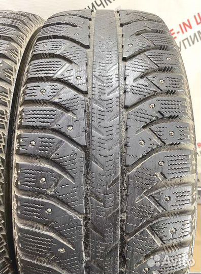 Bridgestone Ice Cruiser 7000 215/60 R17 98P