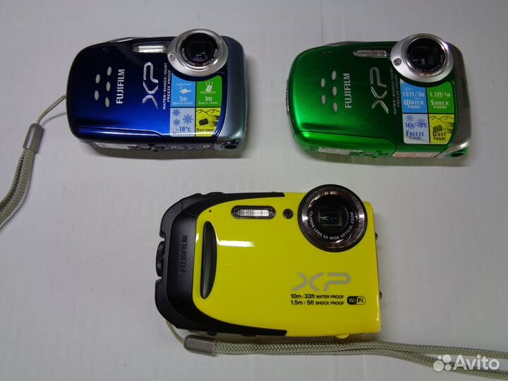 FujiFilm finepix XP Yellow Green Blue