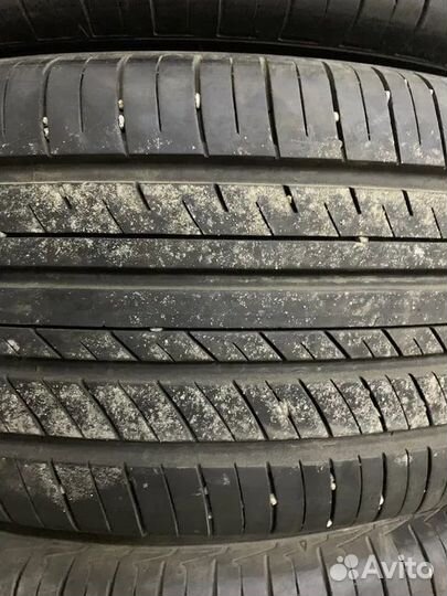 R19 Yokohama Advan dB V552 245/45, PCD 5x114.3 DIA 67