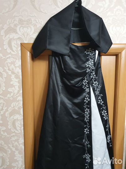 Вечернее платье