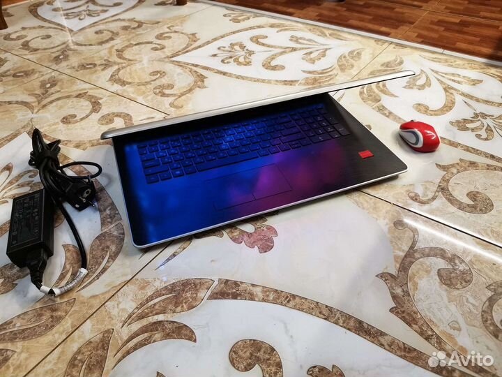 Большой 17.3 игровой 2020г. 1128GB SSD и 12GB