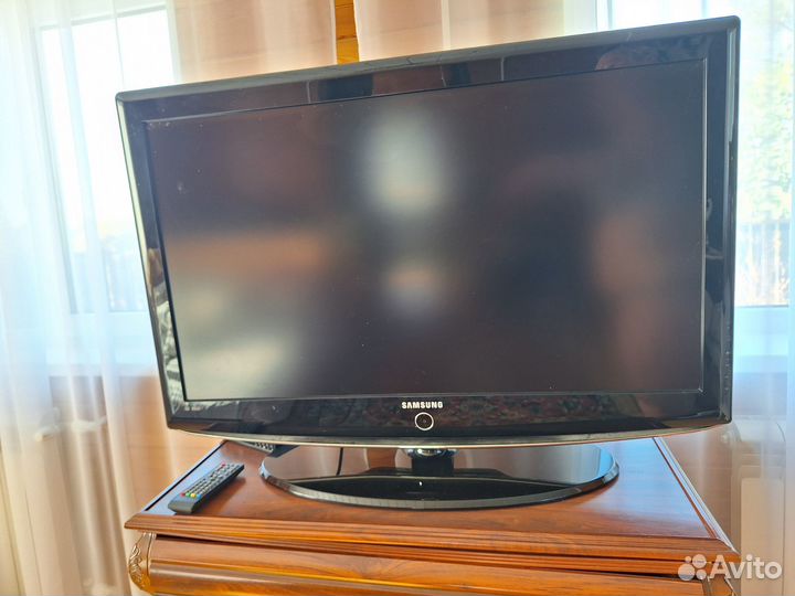 Телевизор SMART tv 37 samsung