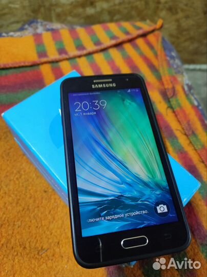 Телефон Samsung