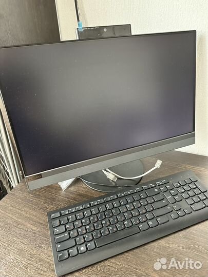 Моноблок Lenovo IdeaCentre 520-22AST