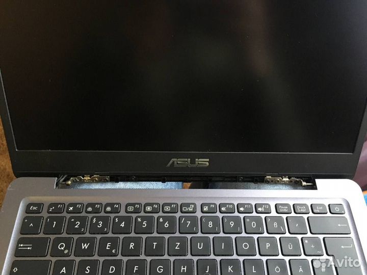 Asus Vivobook 14 X411UF i5/8/256 сгорел процессор