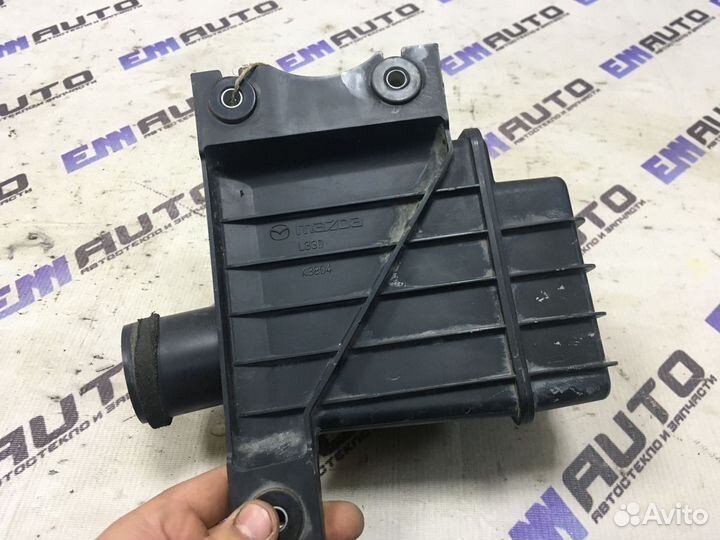 Резонатор воздушного фильтра Мазда сх-7