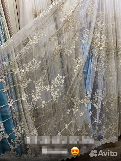 Тюль и бархат с вышивкой компаньоны