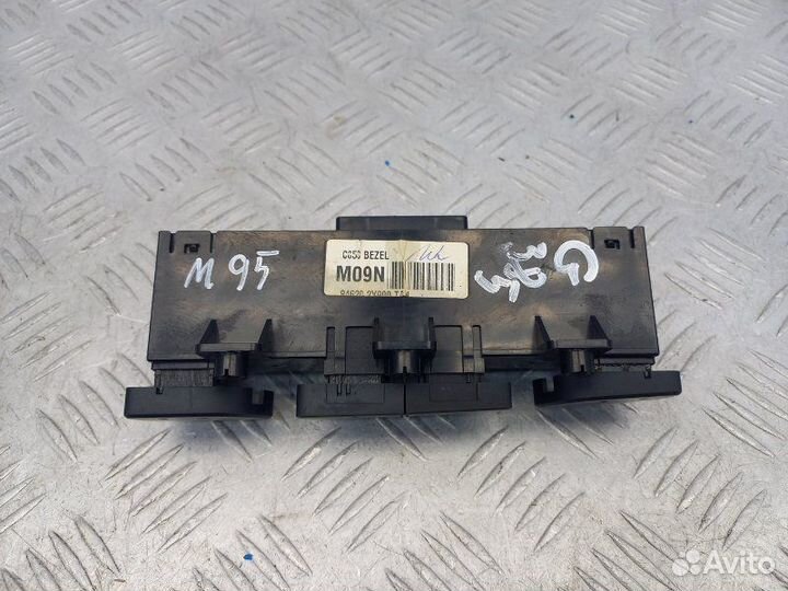 Блок кнопок Hyundai Ix 35 LM 1.6 G4FD 2012