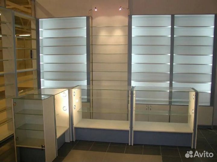Торговые витрины и прилавки новые