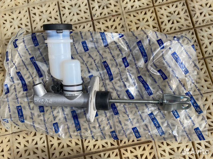 Главный цилиндр сцепления hyundai/kia