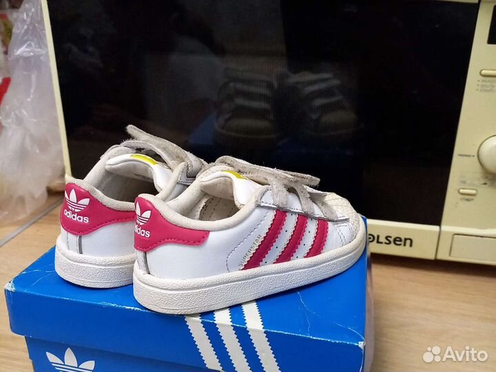 Кроссовки детские adidas 22