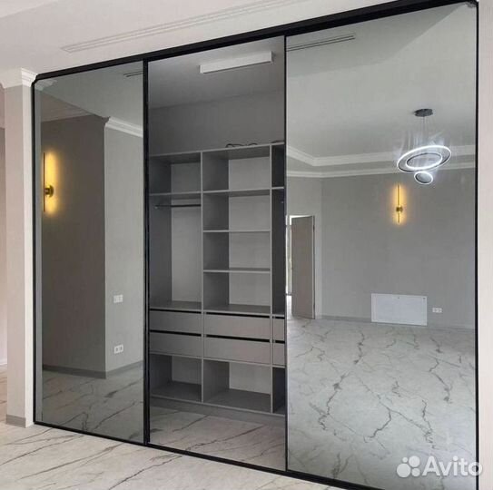 Шкаф с антресолью