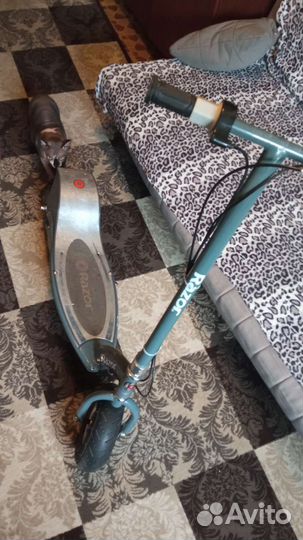 Электросамокат Razor е300