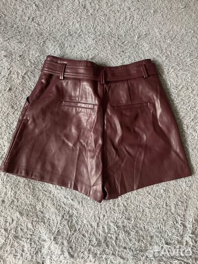 Шорты кожаные