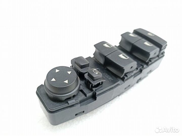 Блок управления стеклоподъемниками передний левый