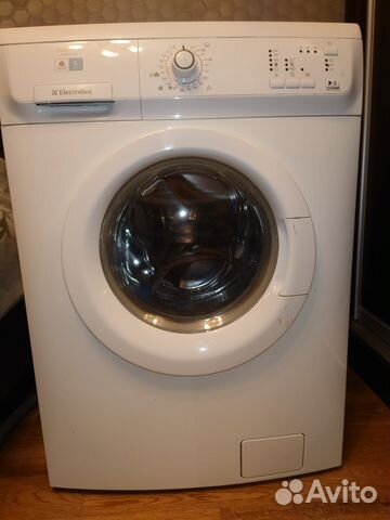 Стиральная машина Electrolux EWF 86110W 6 кг