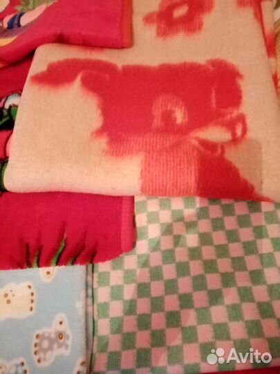Плед к, одеялки, детские б/у