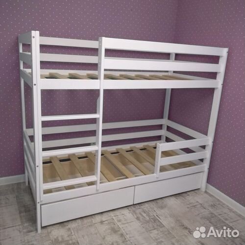 Кровать из массива двухъярусная 