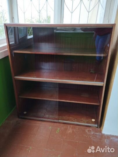 Полка книжная