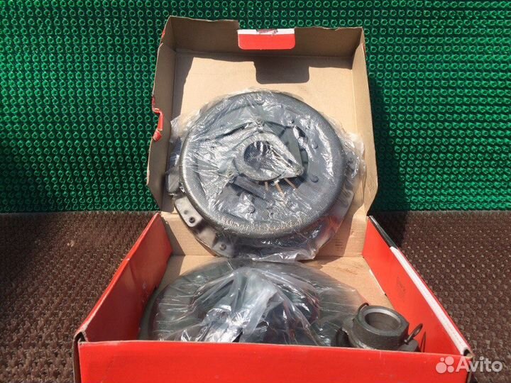 Новый комплект сцепления классика 2101-2107 Гарант