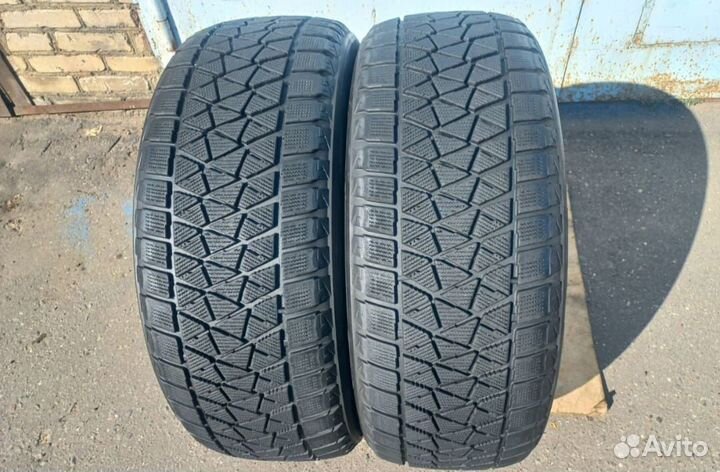 Bridgestone Blizzak DM-V2 275/50 R22