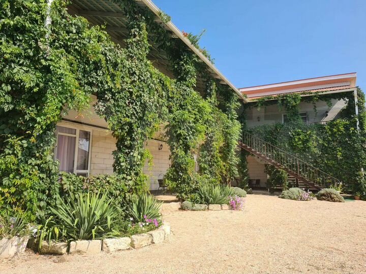 Комната 15 м² в 1-к., 1/2 эт.