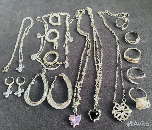 Ювелирные серьги, колье, кольца, цепи