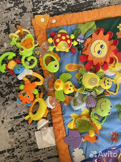 Развивающий коврик tiny love