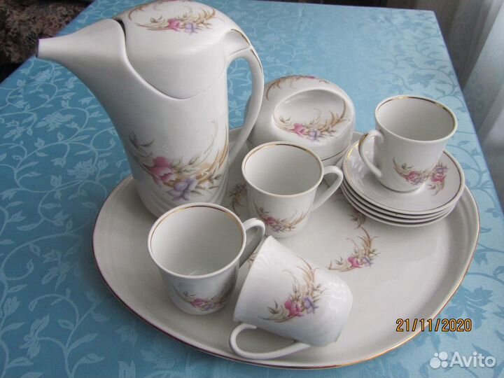 Сервиз кофейный на 4персоны с блюдом