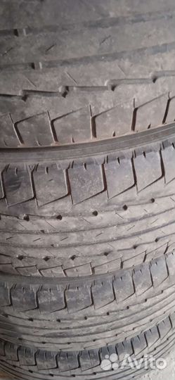 Kumho Road Venture 787 235/65 R17