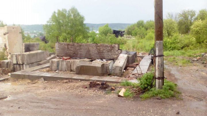 Машиноместо, > 30 м²