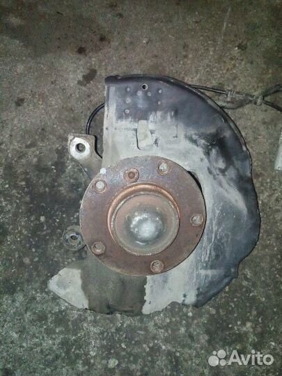 Поворотный кулак передний бмв Е46 BMW E46 левый