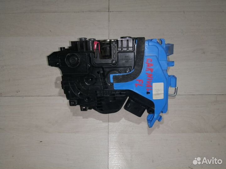 Замок двери Kia Carnival