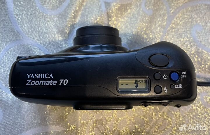 Плёночный фотоаппарат Yashica Zoomate 70