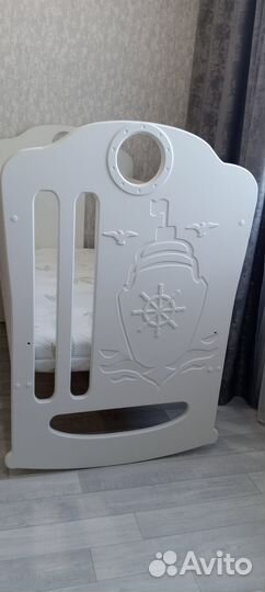 Детская кроватка