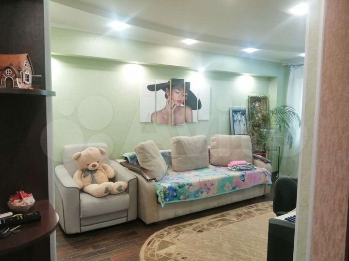 3-к. квартира, 70 м², 3/3 эт.